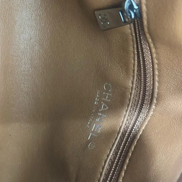 Rare caramel PTT petite timeless tote Chanel - Picture 6 of 9